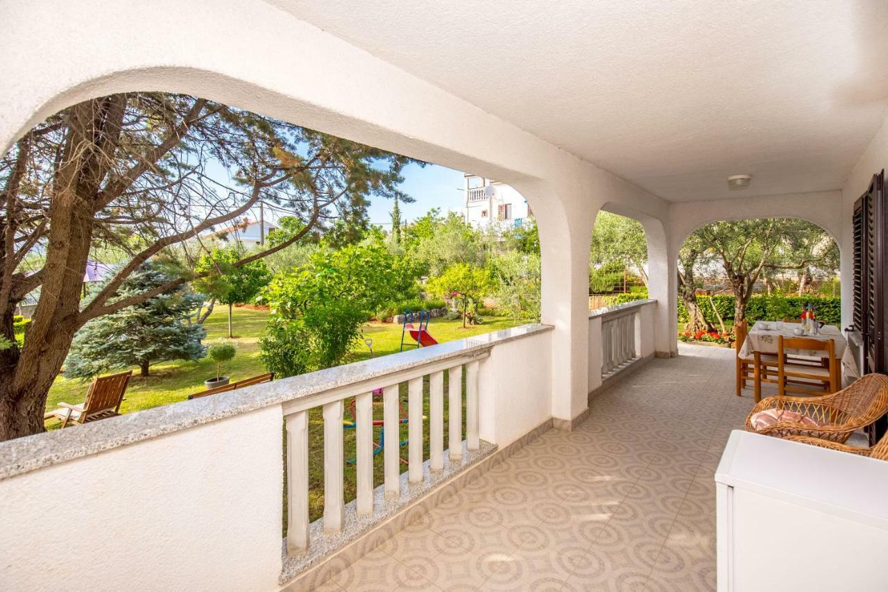 Garden Paradise App Sveti Vid-Miholjice Luaran gambar