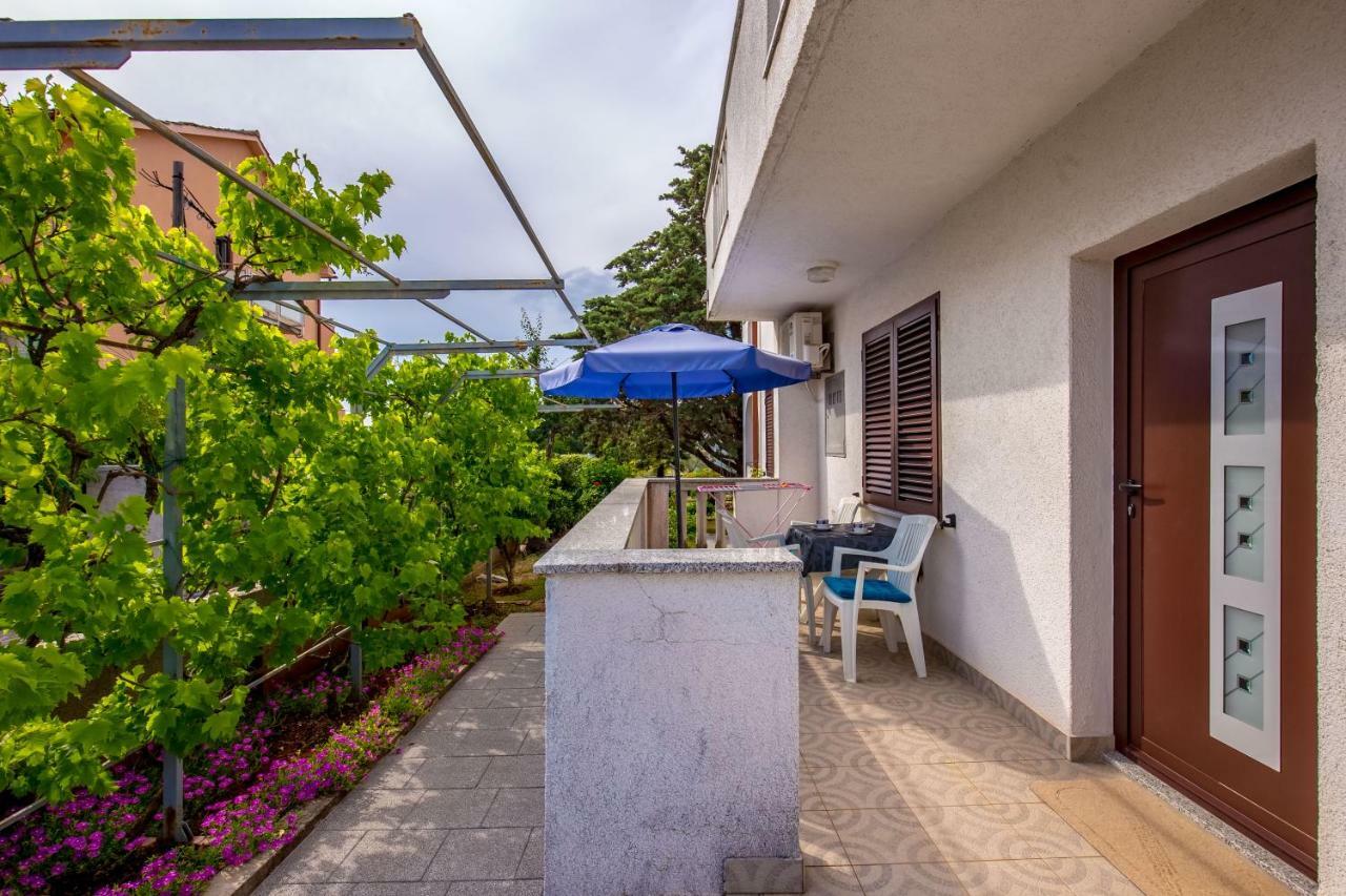Garden Paradise App Sveti Vid-Miholjice Luaran gambar