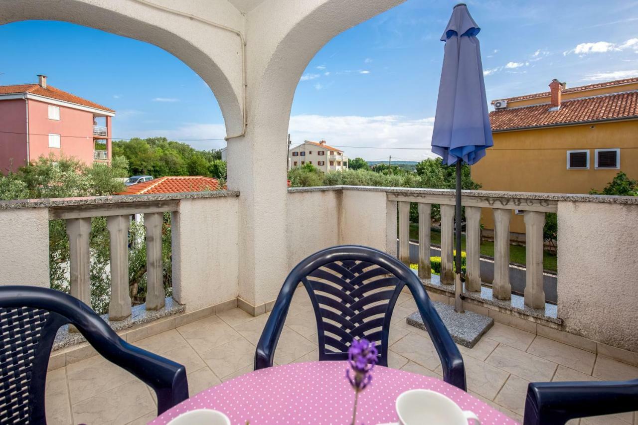 Garden Paradise App Sveti Vid-Miholjice Luaran gambar