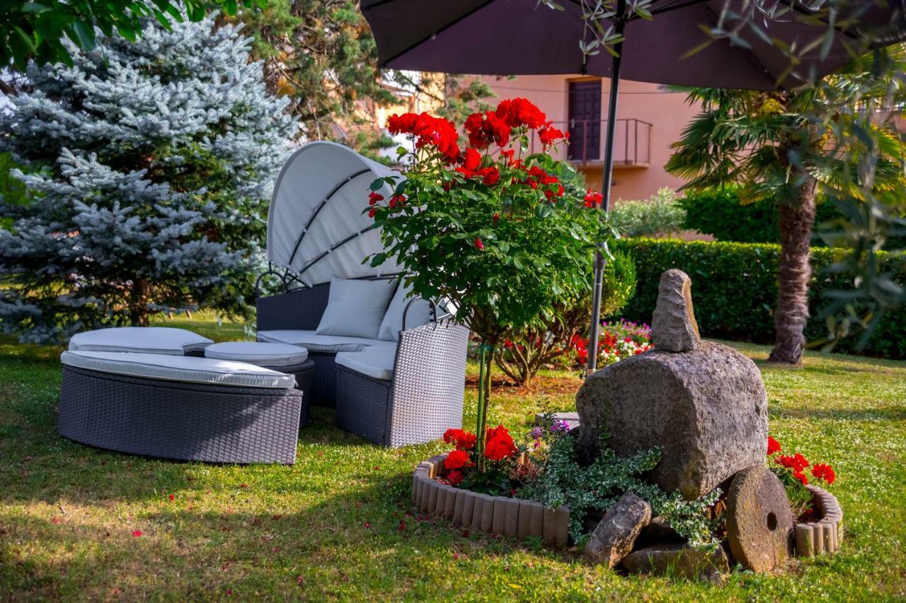 Garden Paradise App Sveti Vid-Miholjice Luaran gambar